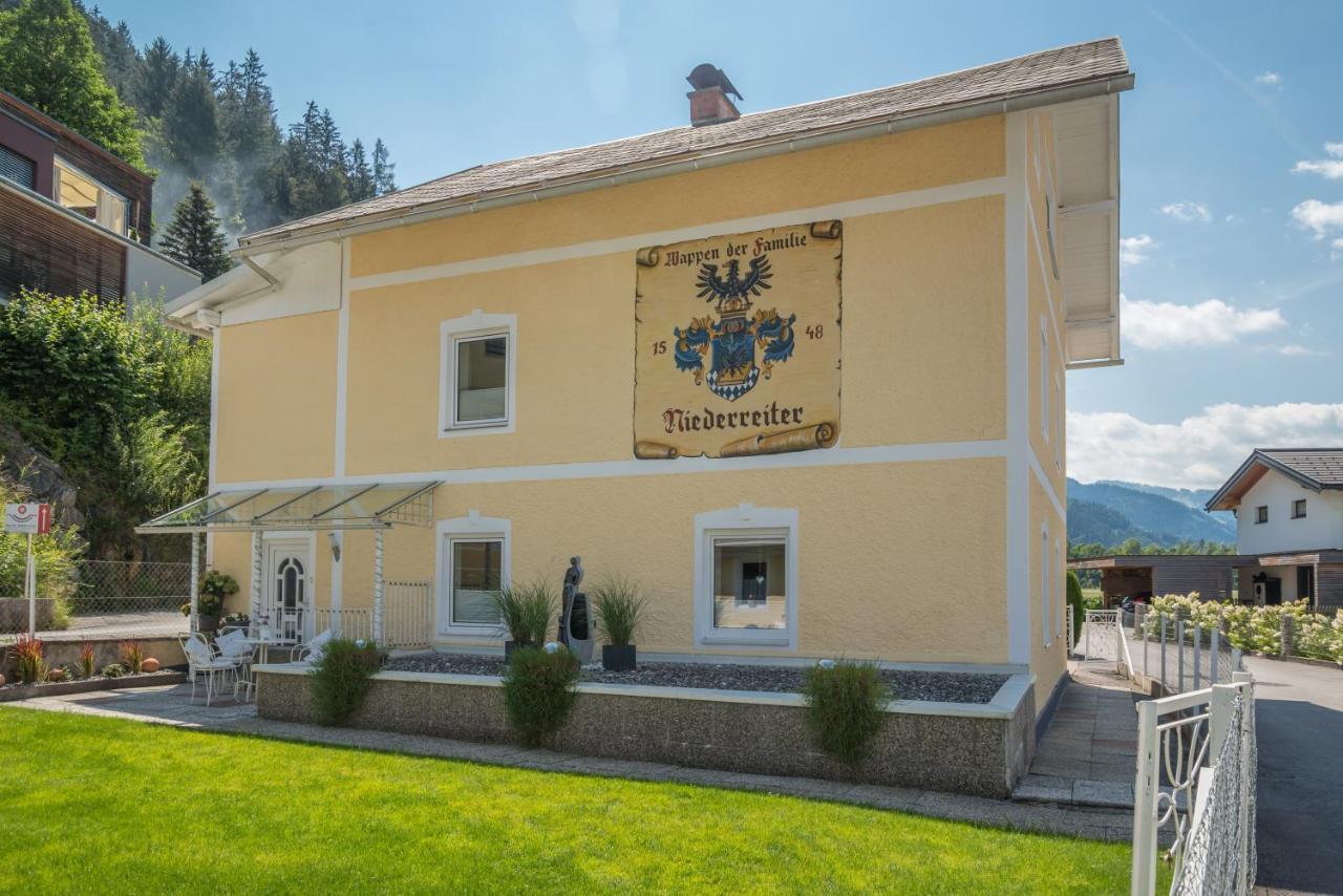 ビショフスホーフェンHaus Niederreiterアパートメント エクステリア 写真