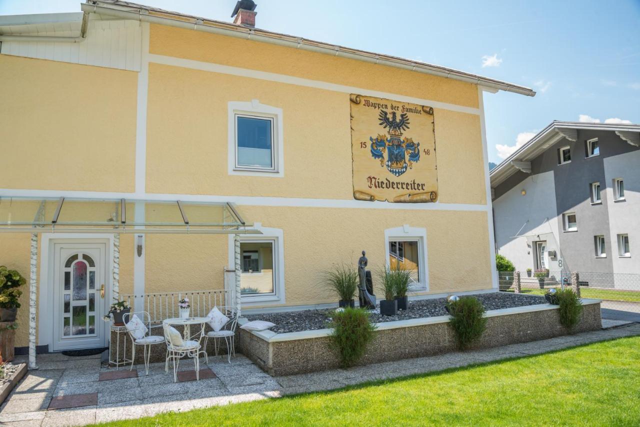 ビショフスホーフェンHaus Niederreiterアパートメント エクステリア 写真